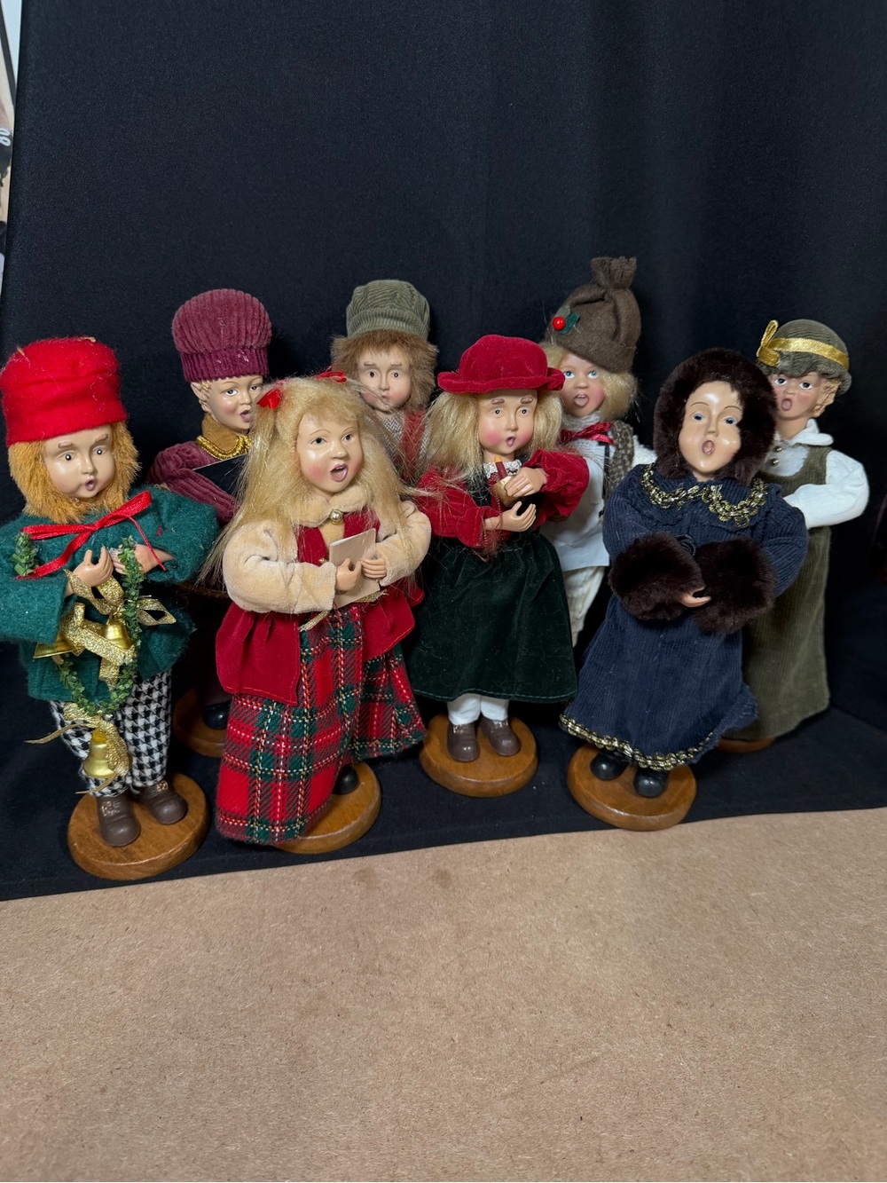 lot of 8 vintage christmas carolers dolls 9.5”